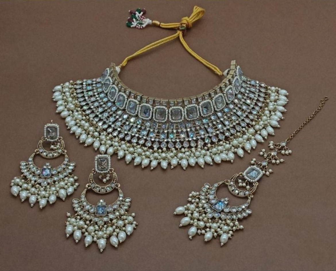 Semi Bridal Set